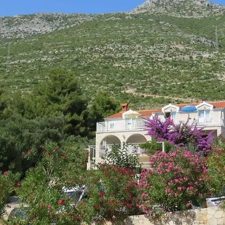 Studio In With Sea View, Terrace, Air Conditioning, Wi-fi Apartment Orebic